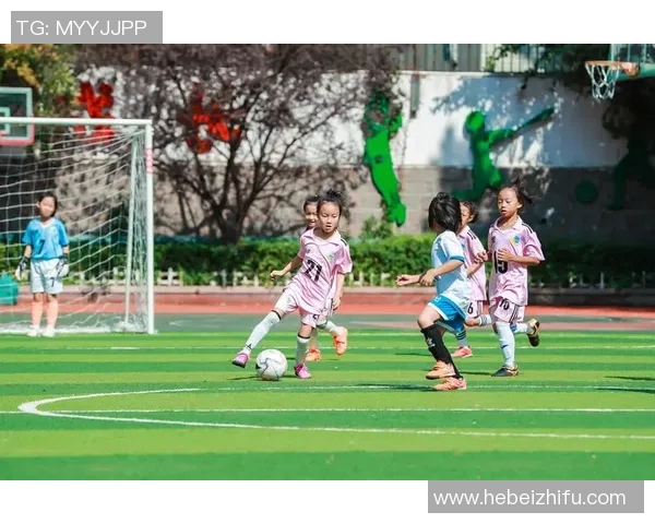 伊朗国足球星闪耀绿茵赛场展现民族精神与竞技风采 伊朗国足球星闪耀绿茵赛场展现民族精神与竞技风采