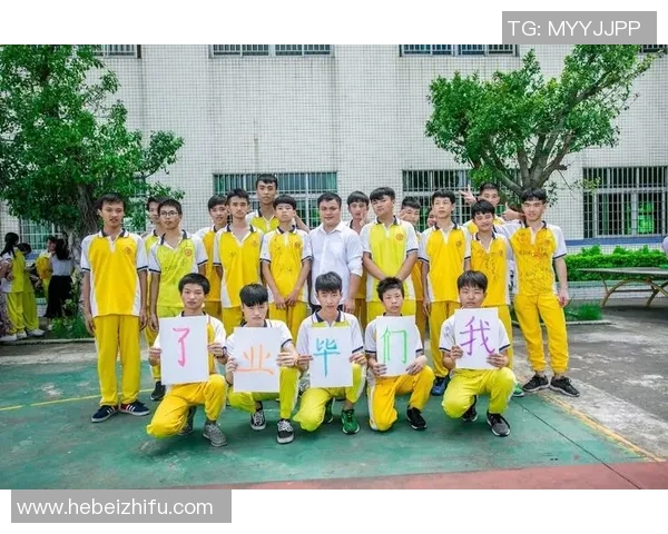 当足球巨星谢幕挥别绿茵场那一刻泪水与掌声交织成永恒记忆