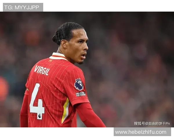 全球足球巨星竞技场：解析当代足坛五大明星的成就与未来走势