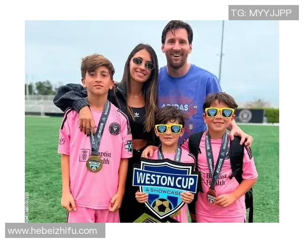 足球球星女儿颜值高吗揭晓她们的天生魅力与明星基因 足球球星女儿颜值高吗揭晓她们的天生魅力与明星基因